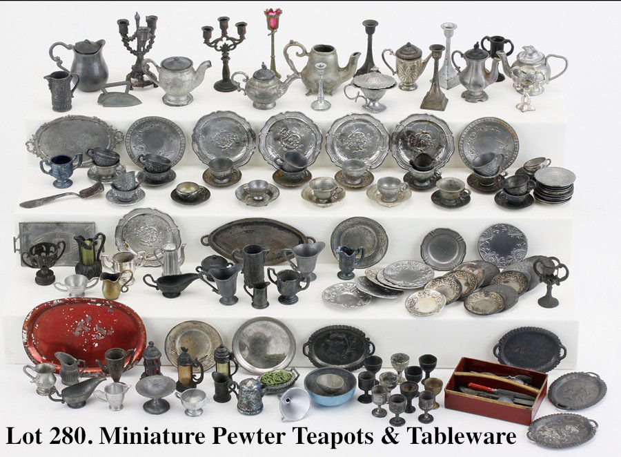 Miniature Pewter Teapots & Tableware (1 of 1)