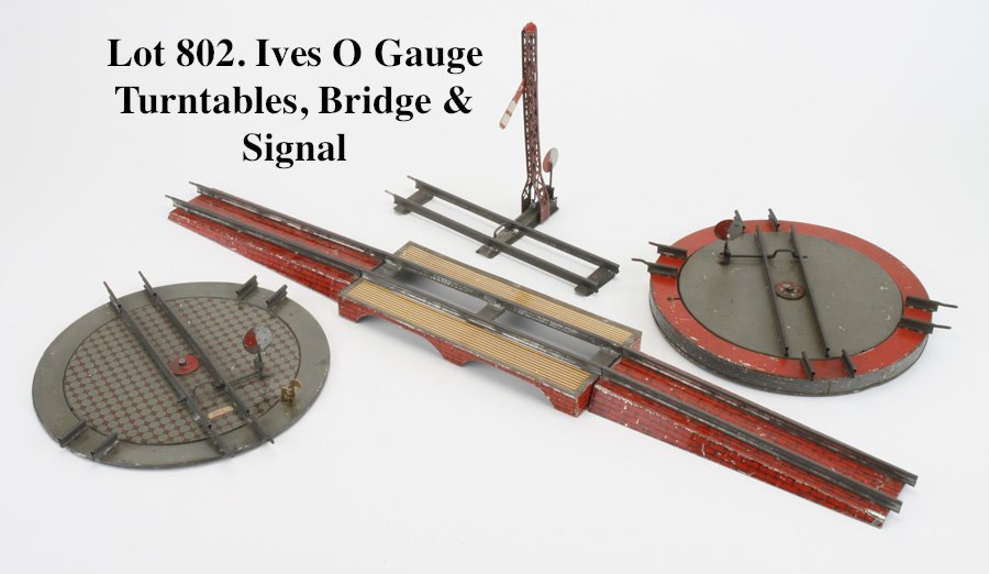 Ives O Gauge Turntables, Bridge & Signal (1 of 1)