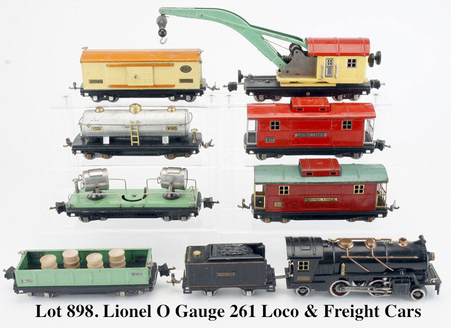 Lionel O Gauge 261 Loco & Freight Cars (1 of 2)