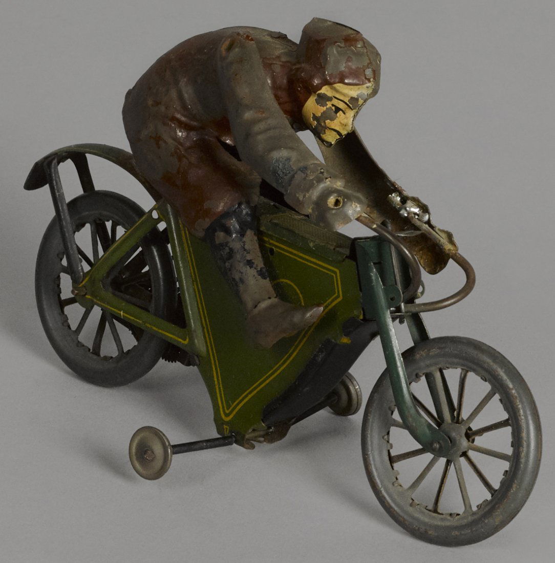 German lithograph tin clockwork motorcycle, 7 1 (1 of 1)