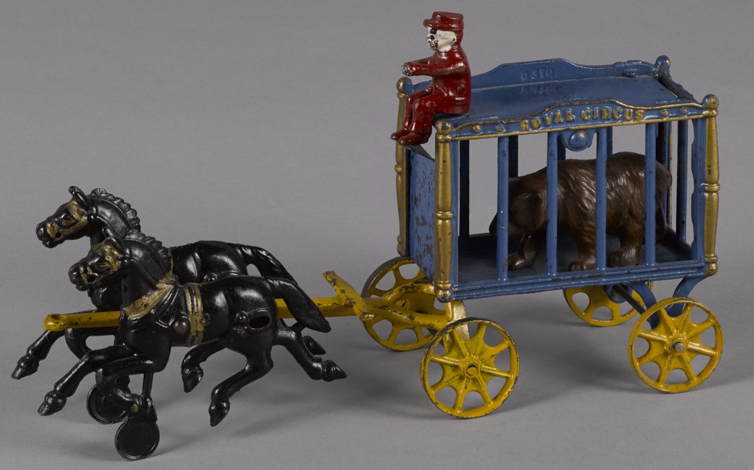Hubley cast iron horse drawn Royal Circus cage (1 of 1)