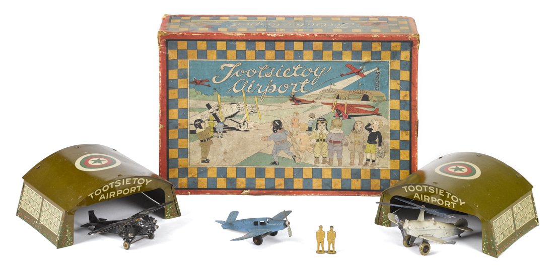 Tootsietoy Airport diecast play set, in its o (1 of 1)