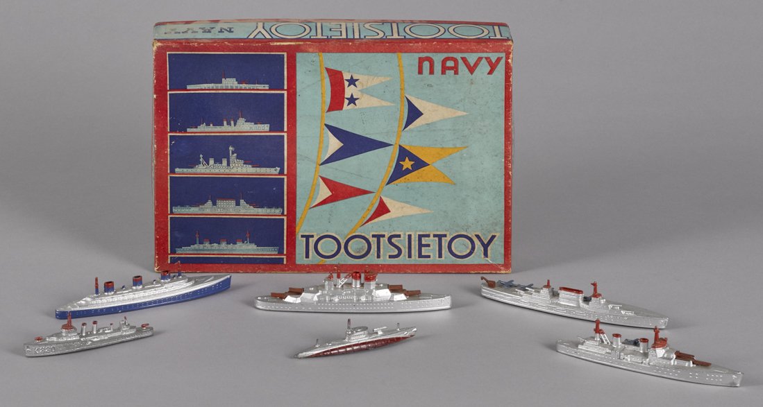 Tootsietoy Navy no. 5750 ship set, in its ori (1 of 1)
