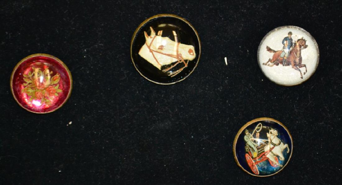Four Vintage Intaglio Bubble Glass Brooches: Four Vintage Intaglio Bubble Glass Brooches