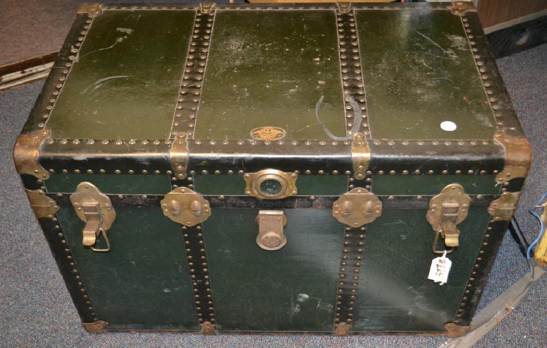 Union Supreme Trunk & Bag Company Steamer Trunk: Union Supreme Trunk & Bag Company Steamer trunk with original interior,standing appx 22.5" x 34" x 19.25"