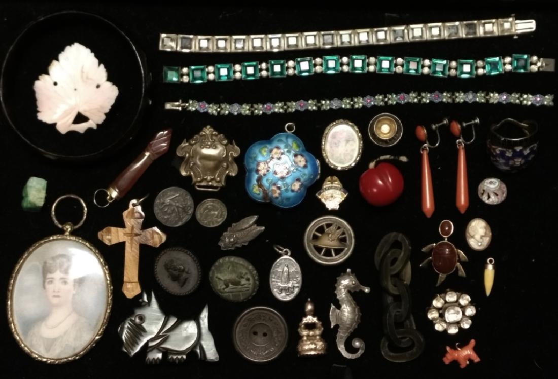 Quality Vintage Jewelry Grouping (1 of 3)
