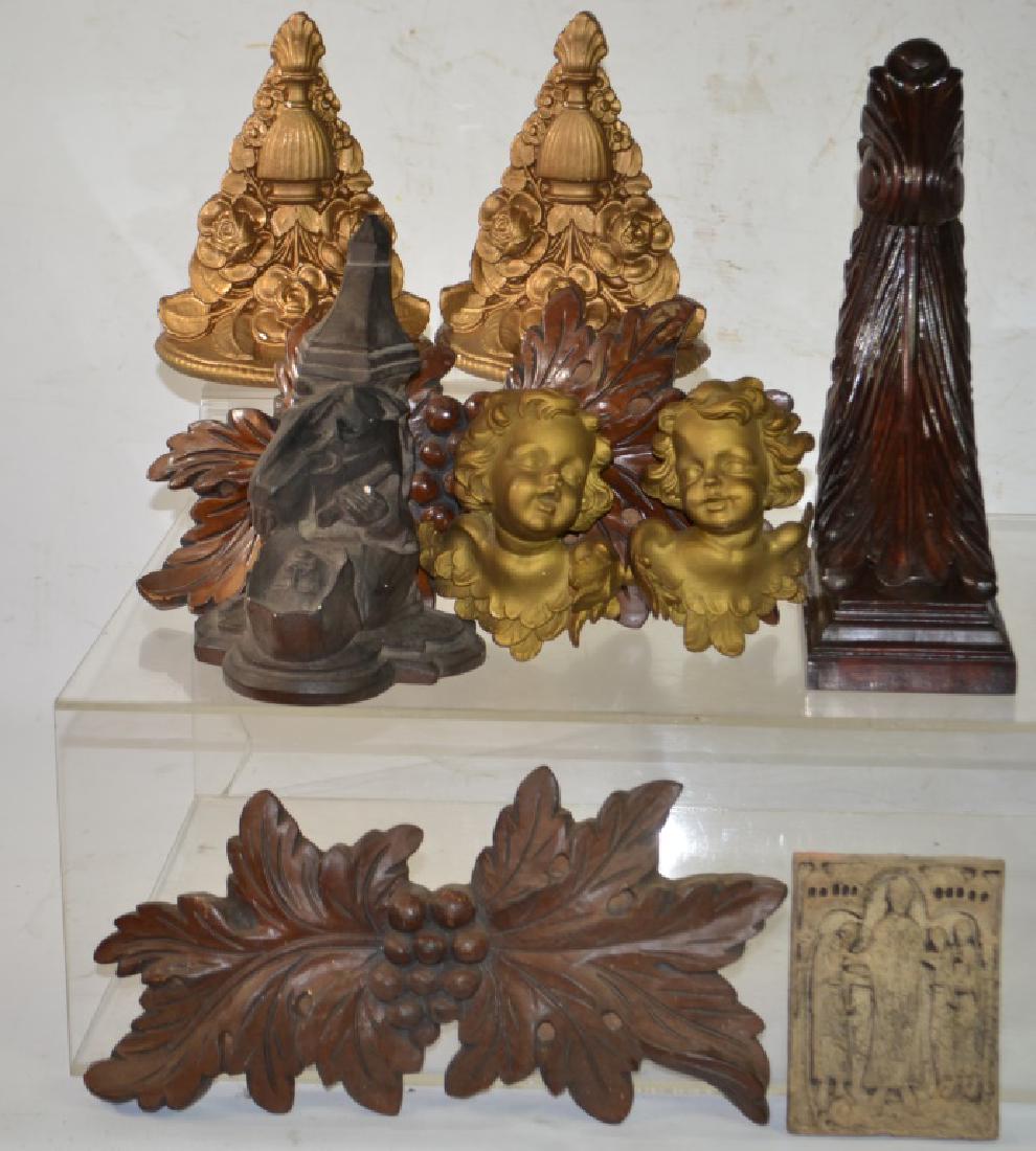 Grouping of Decorator Wall Hangings (1 of 2)