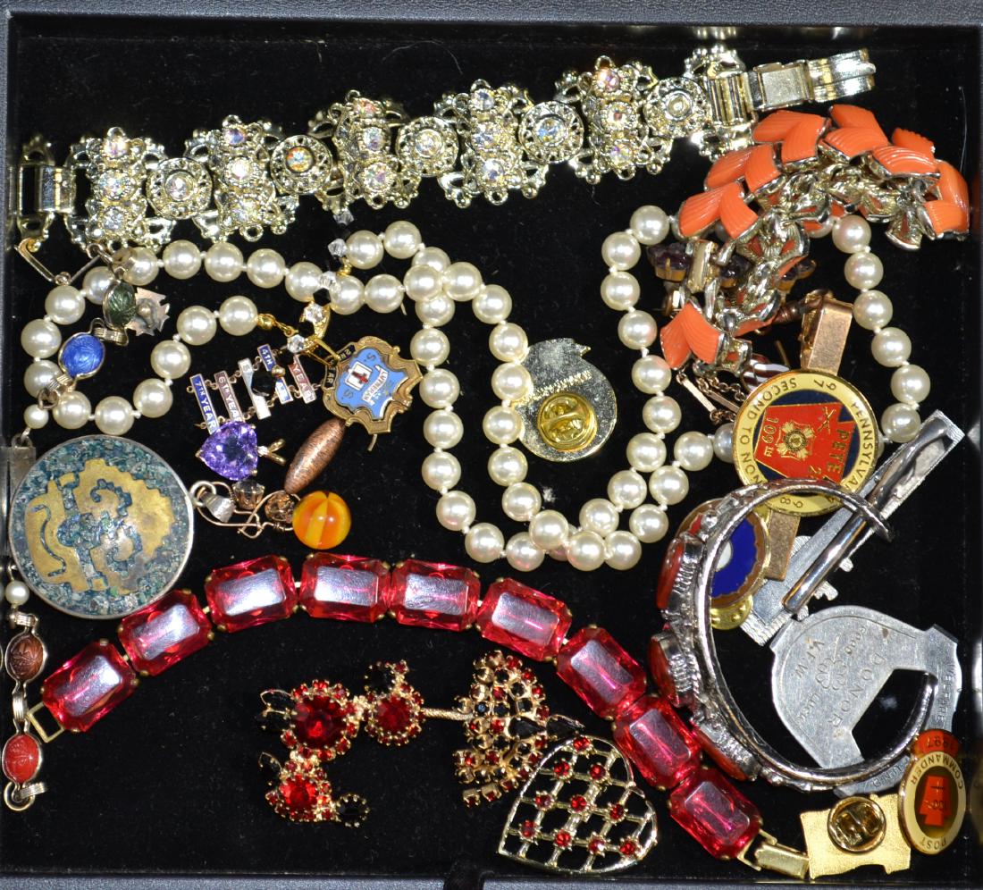 Quality Costume Jewelry Grouping (1 of 1)
