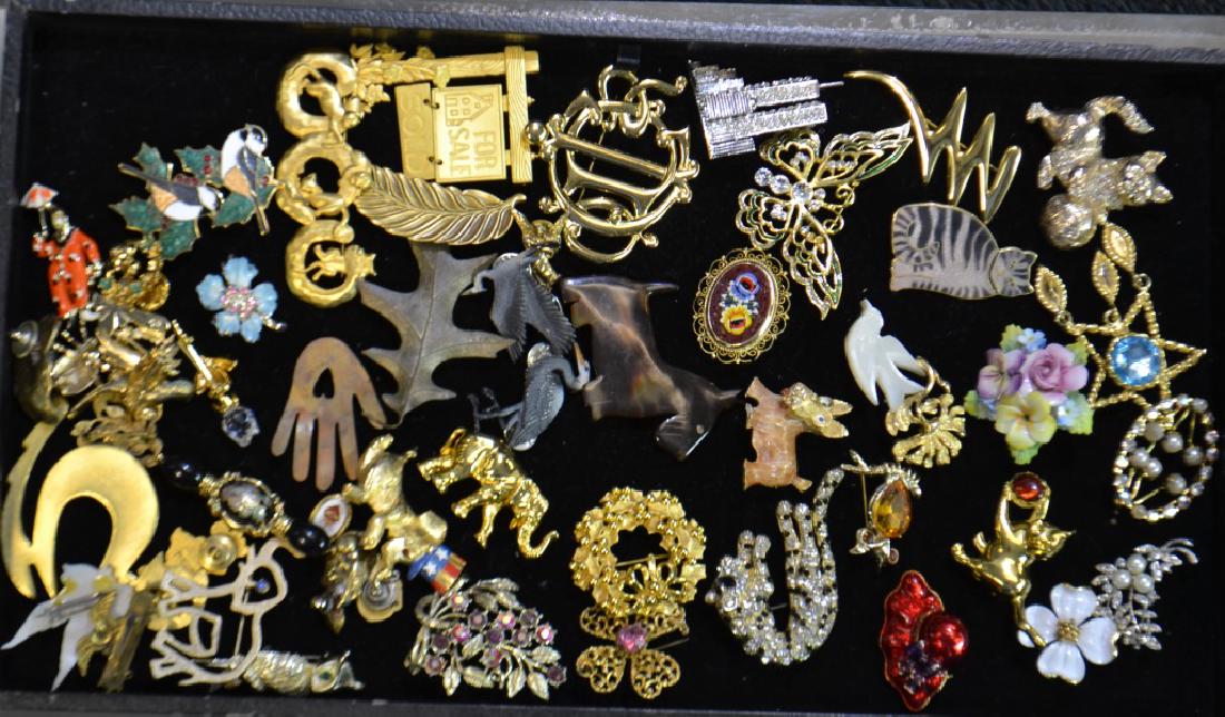 Costume Brooch Grouping (1 of 1)