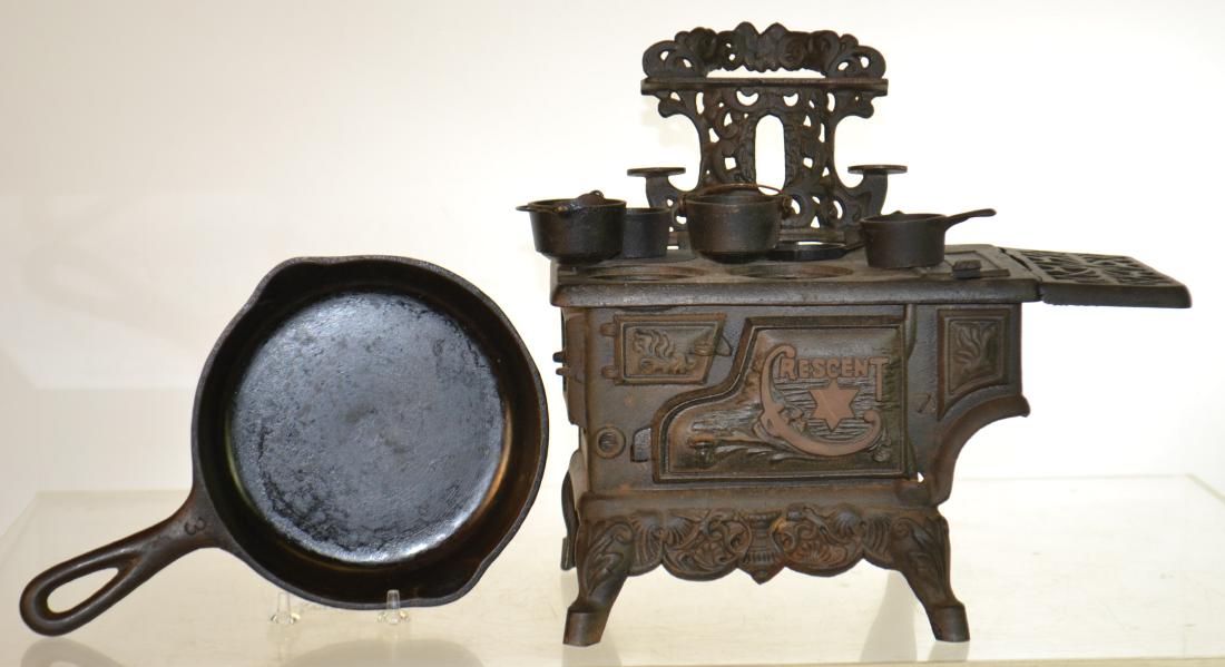 Miniature Crescent Stove and More (1 of 4)