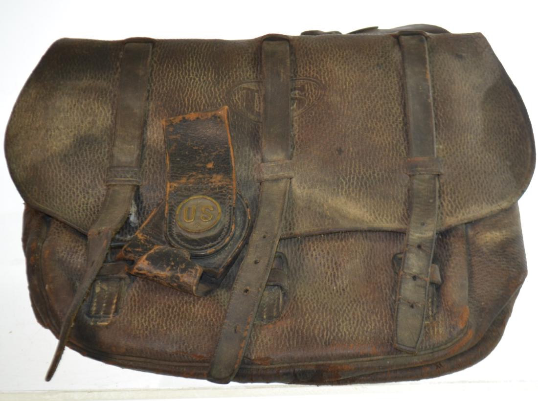 Early US Military Pouch (1 of 3)