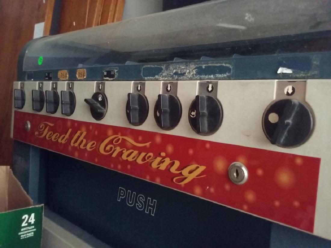 Vintage Soda and Snack Machine (1 of 3)