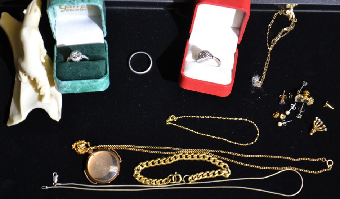 Platinum Wedding Band and More (1 of 3)