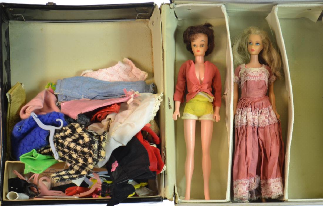 Barbie with Case and Clothes (1 of 2)
