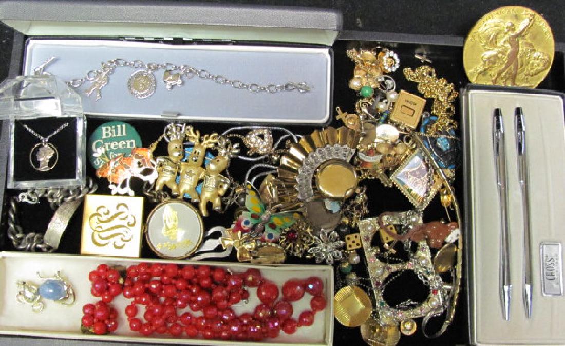 Costume Jewelry Grouping (1 of 5)