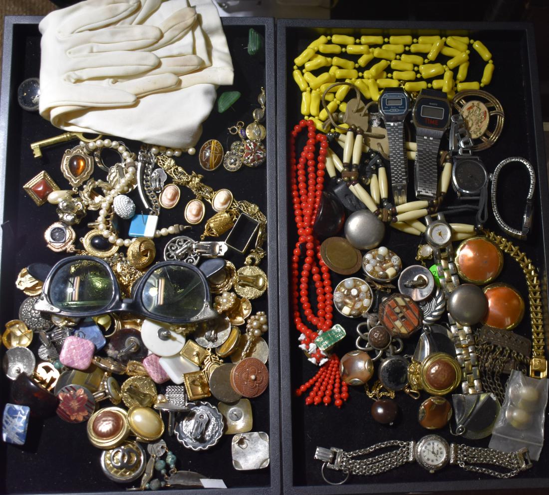 Mixed Costume Jewelry (1 of 2)