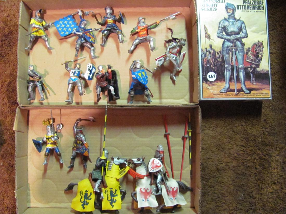 Medieval toy knights (16)