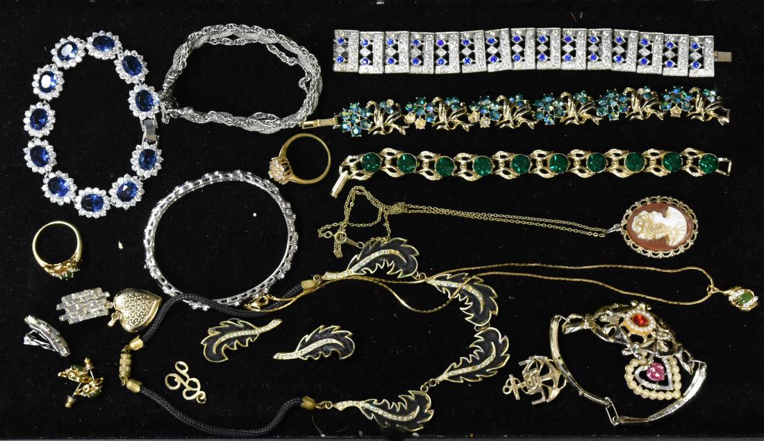Bracelets and other Jewelry (1 of 1)