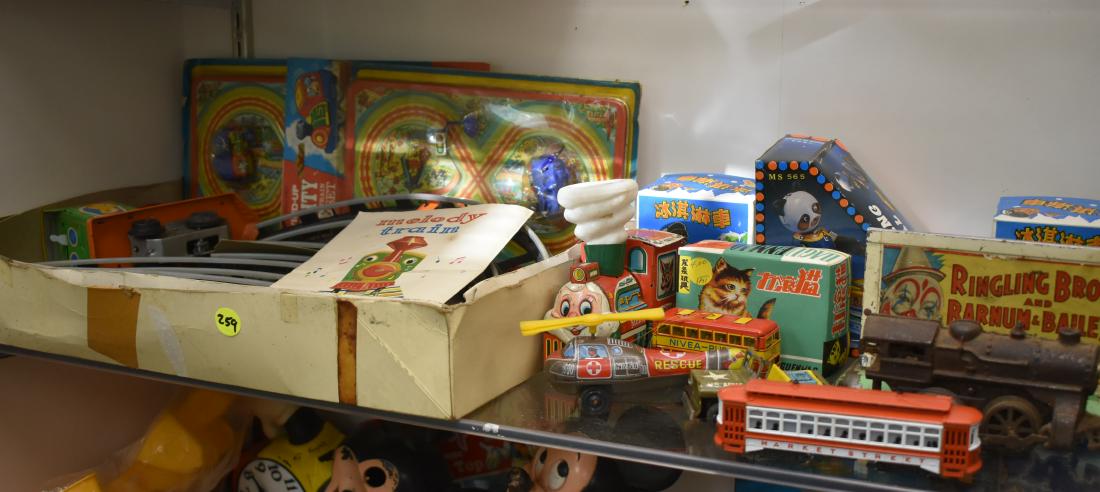Wind Up and other Toys (1 of 1)