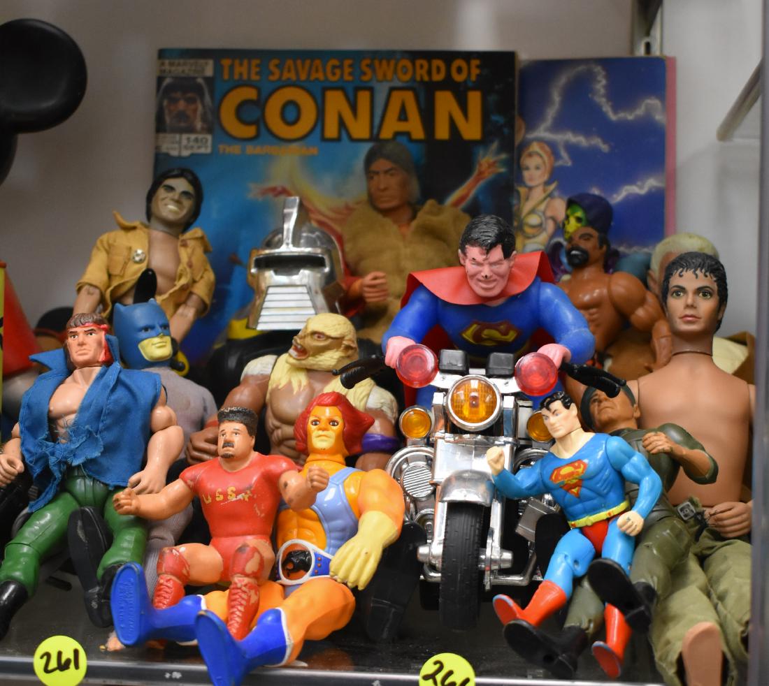 Grouping of Action Figures (1 of 1)