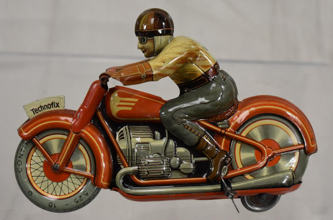 Tin Wind Up US Zone Motorcycle (1 of 3)