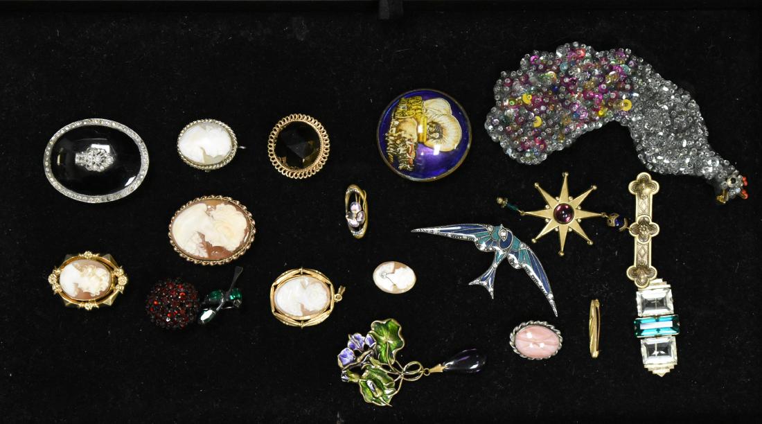 Vintage Brooch Lot (1 of 2)