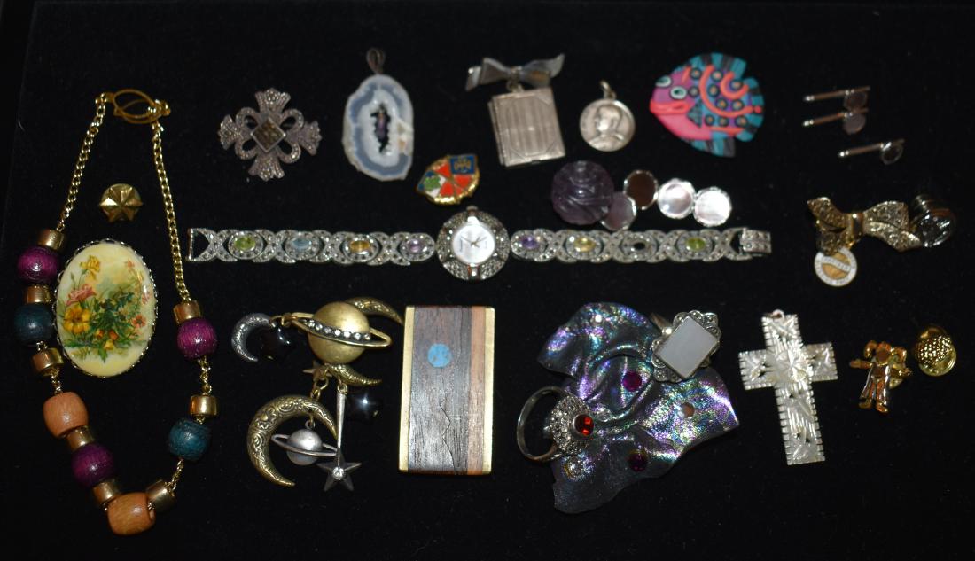 Victorian, Designer, and Other Jewelry (1 of 4)