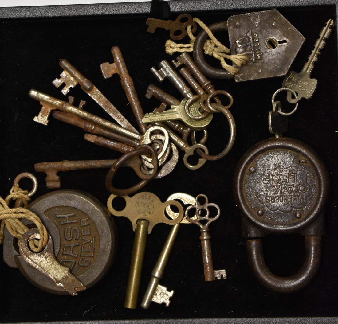Vintage Locks and Skeleton Keys (1 of 1)