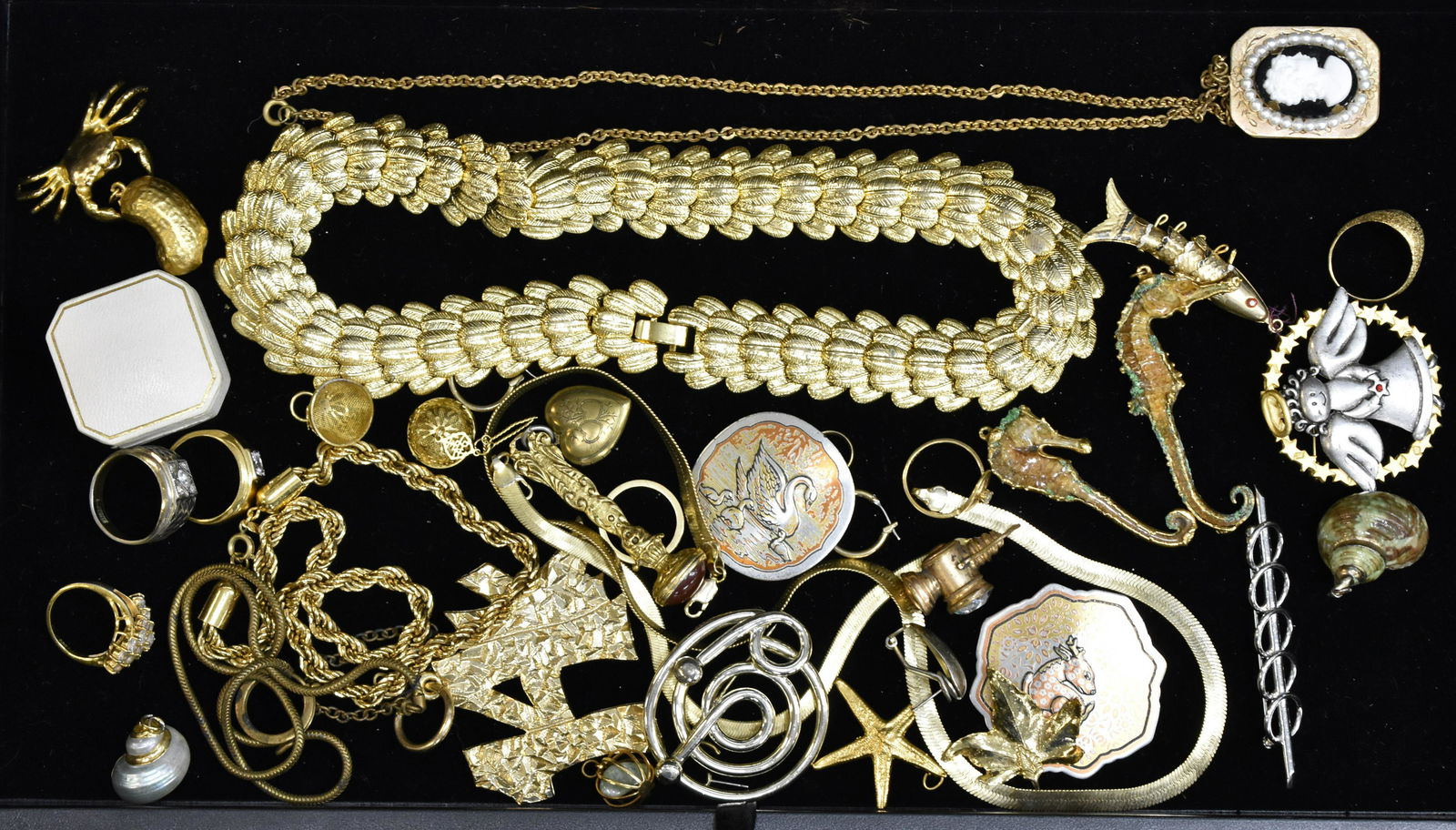 Vintage Costume Jewelry (1 of 1)