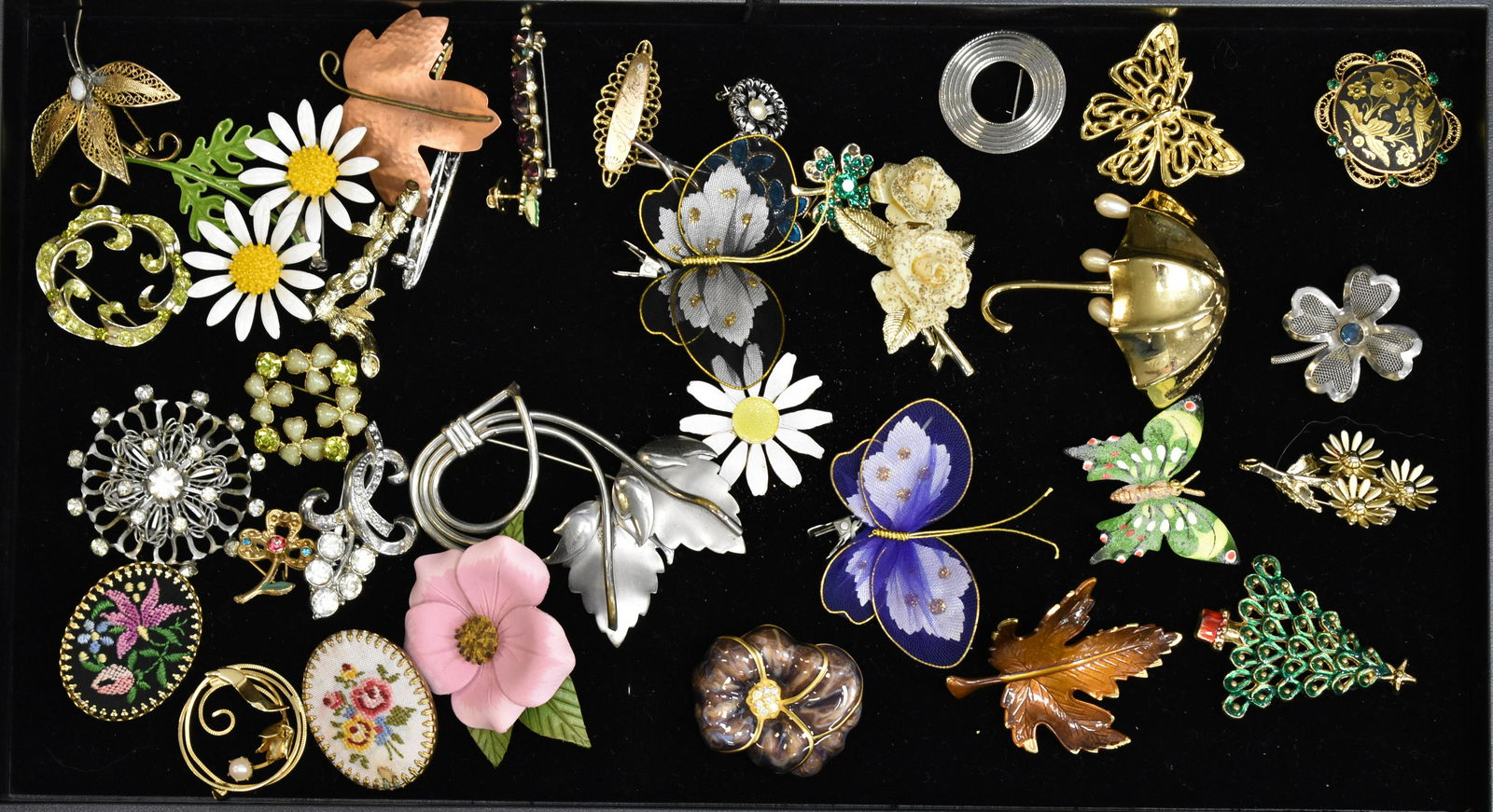 Vintage Brooches and Pins (1 of 1)