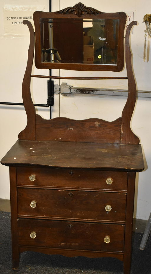 Oak Wash Stand With Towel Bar