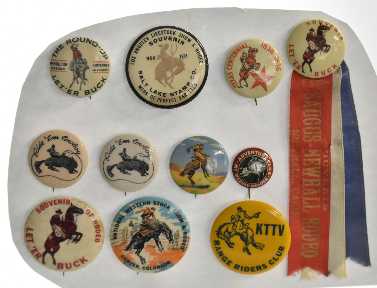 Bucking Broncs Buttons incl 1912 Pendleton (1 of 1)