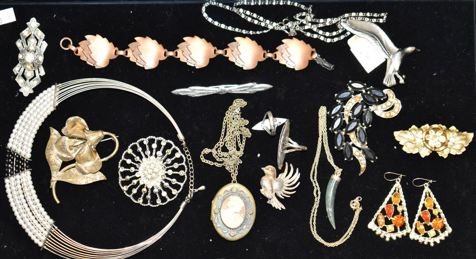 Quality Costume Jewelry: Including figural bird pins, Victorian locket with cameo, two Native American rings w/ inlay and other items