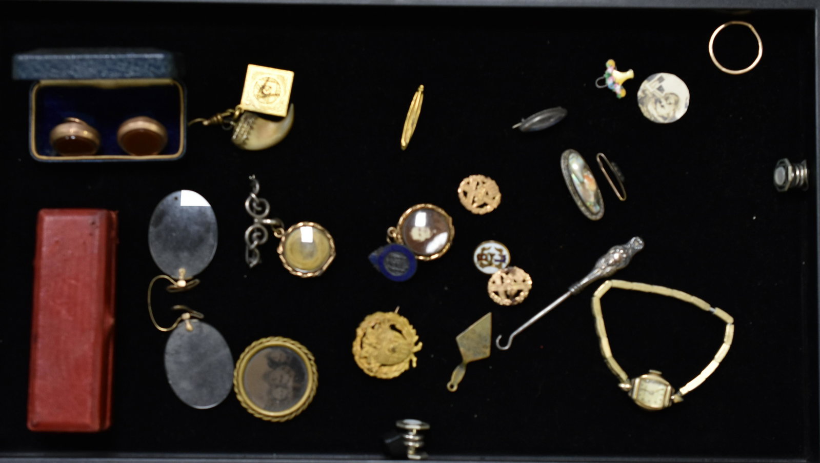 Victorian Jewelry Grouping: Including Paris Masonic tiger claw charm, cufflinks, spectacles, sterling pin hair locket with blonde hair, and more.