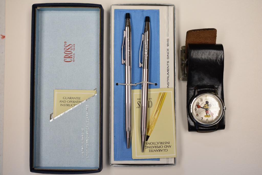 Vintage Hell Bros Mickey Mouse Watch: Watche is a wind up with moveable hands for hour and minute. In working order also includes cross pens.