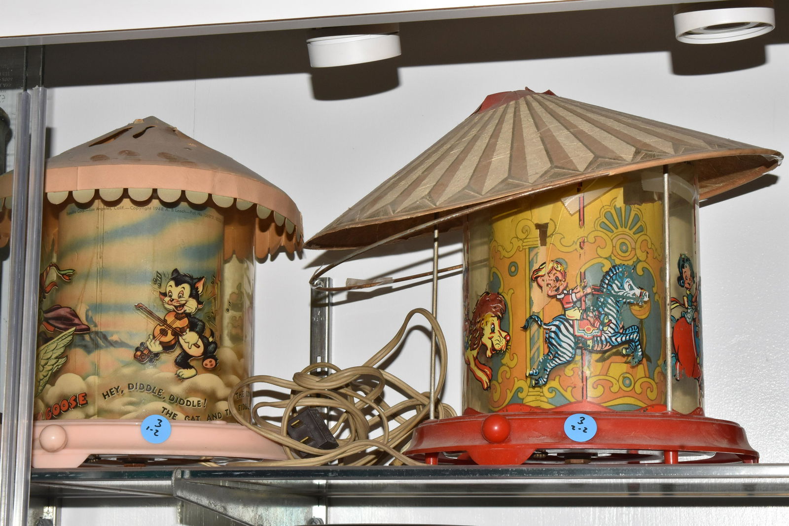 Two Econolite Carousel Motion Lamps (1 of 3)