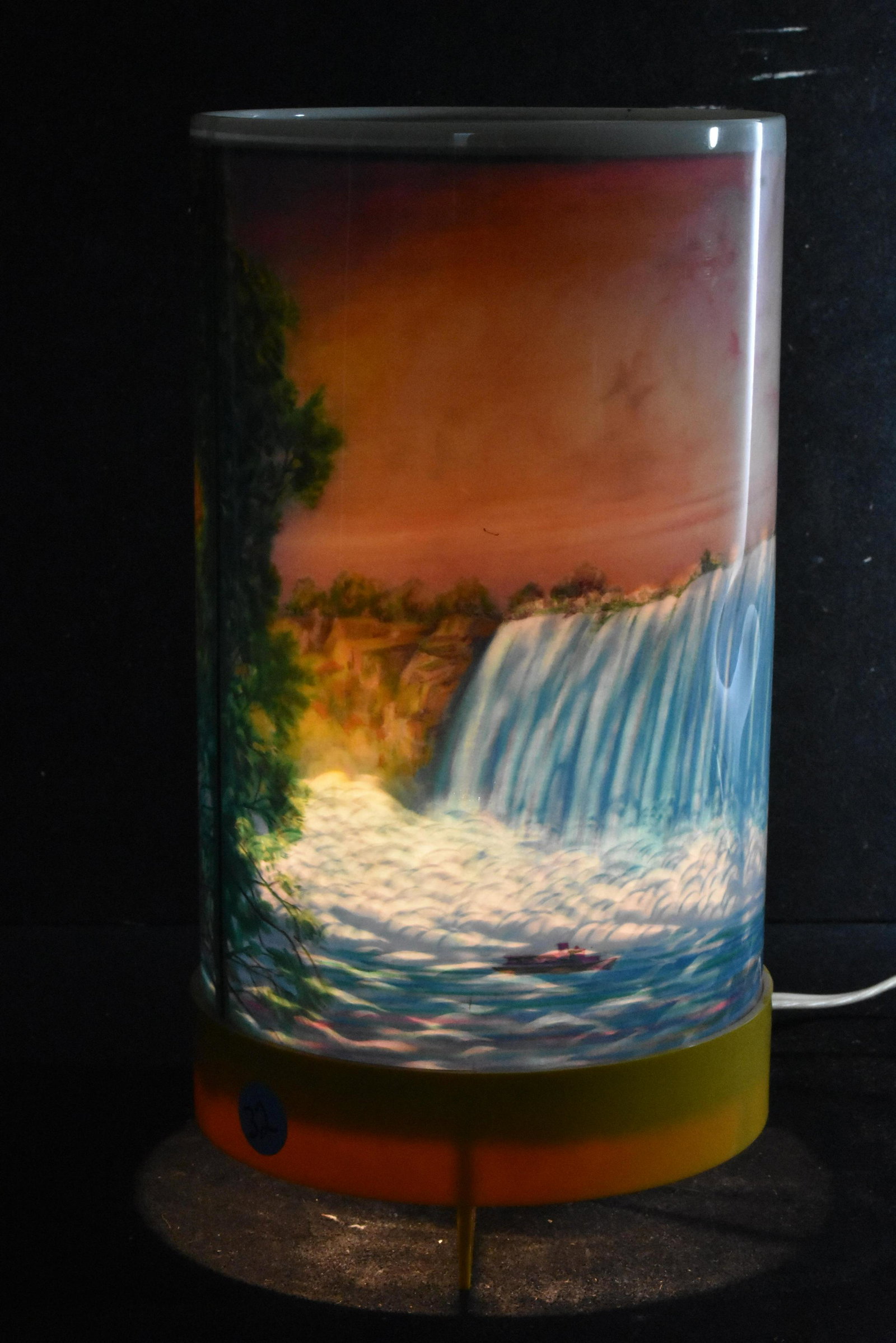Waterfall Motion Lamp (1 of 2)