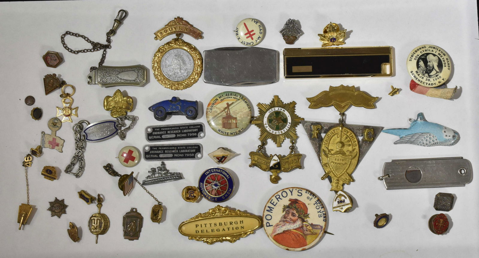 Vintage Medals and Pin Backs (1 of 4)