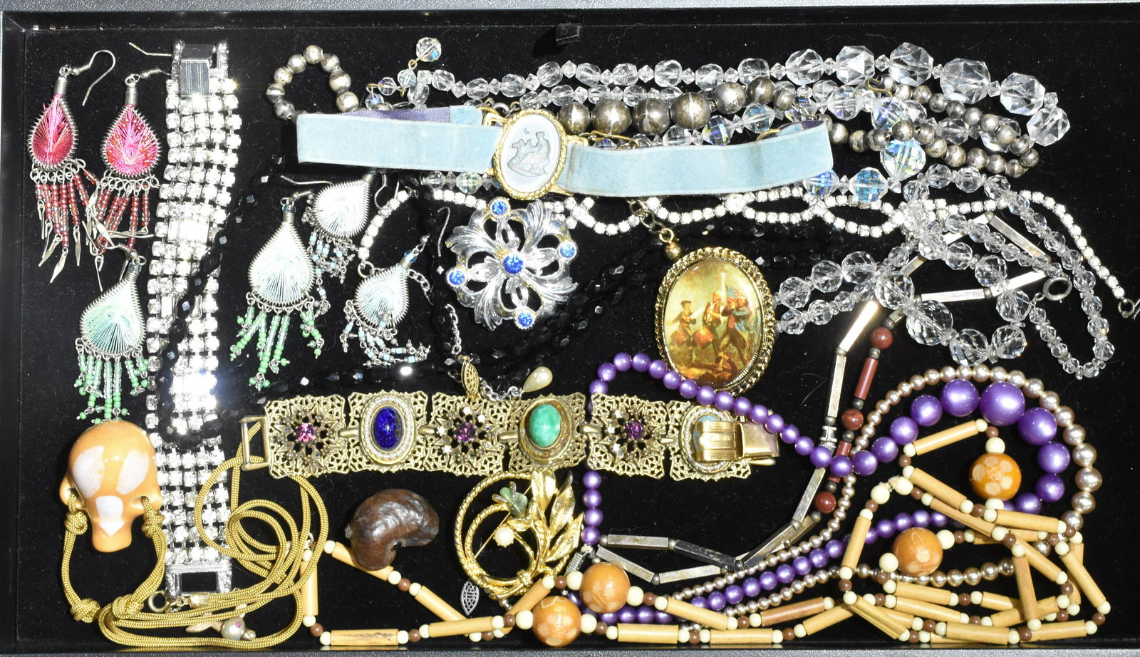Mixed Costume Jewelry Grouping (1 of 1)