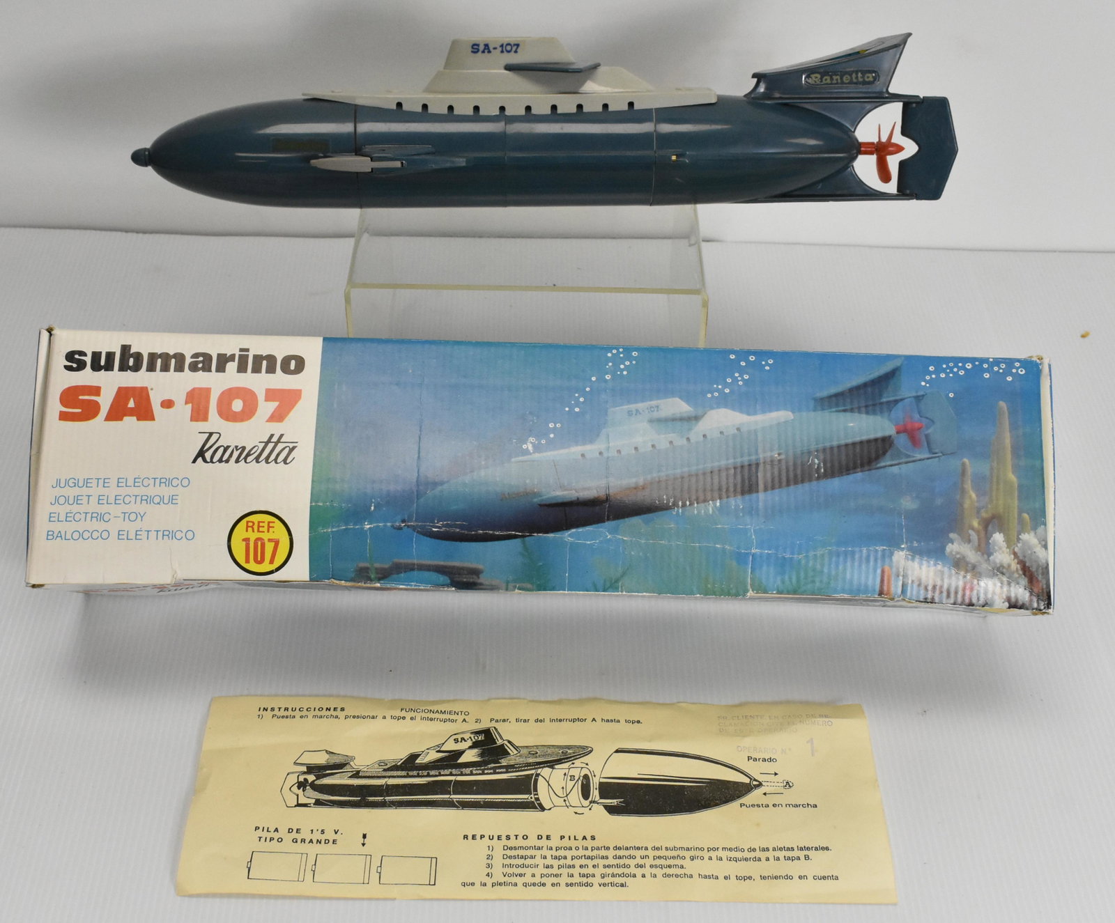Spanish Ranetta Submarino Sub: SA.107, plastic, battery operated, good condition, original instructions and box fair (as found)