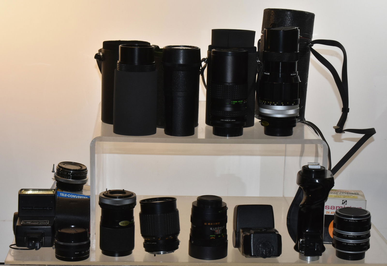 35mm Camera Lenses: Lot includes a Nikon F-200mm, a Super Albinar 200m Zoom, an Albinar Auto Zoom, a Vivitar 70-150 Macro lens, a Hanimar Auto Telephoto, and others.