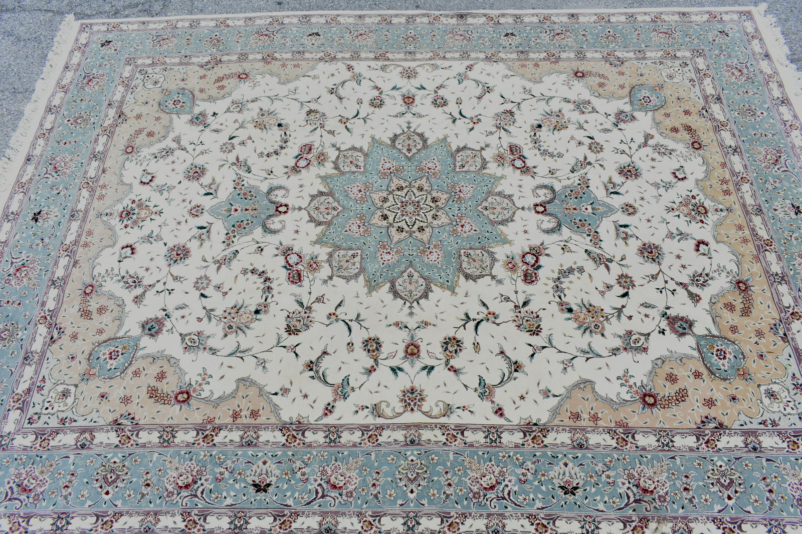 Room Size Oriental Style Carpet (1 of 4)