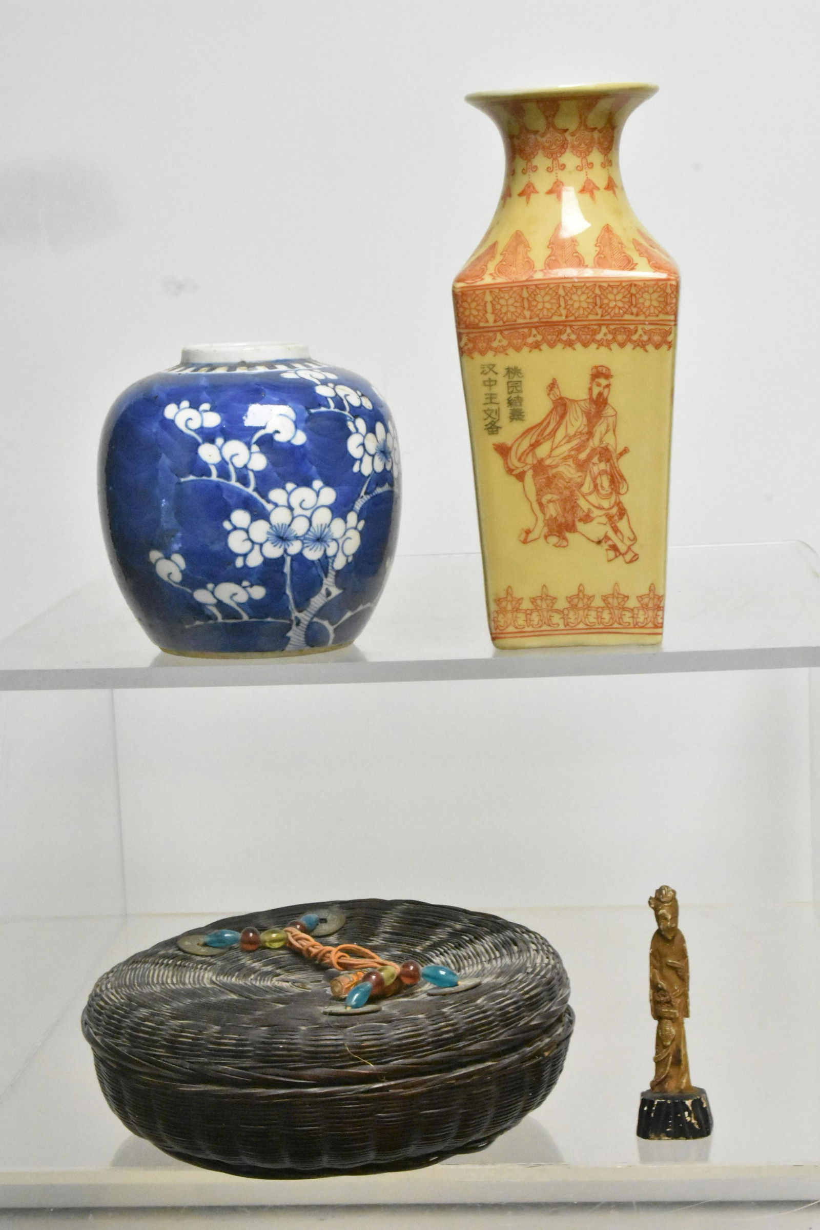 Chinese Porcelain and a Sewing Box (1 of 11)