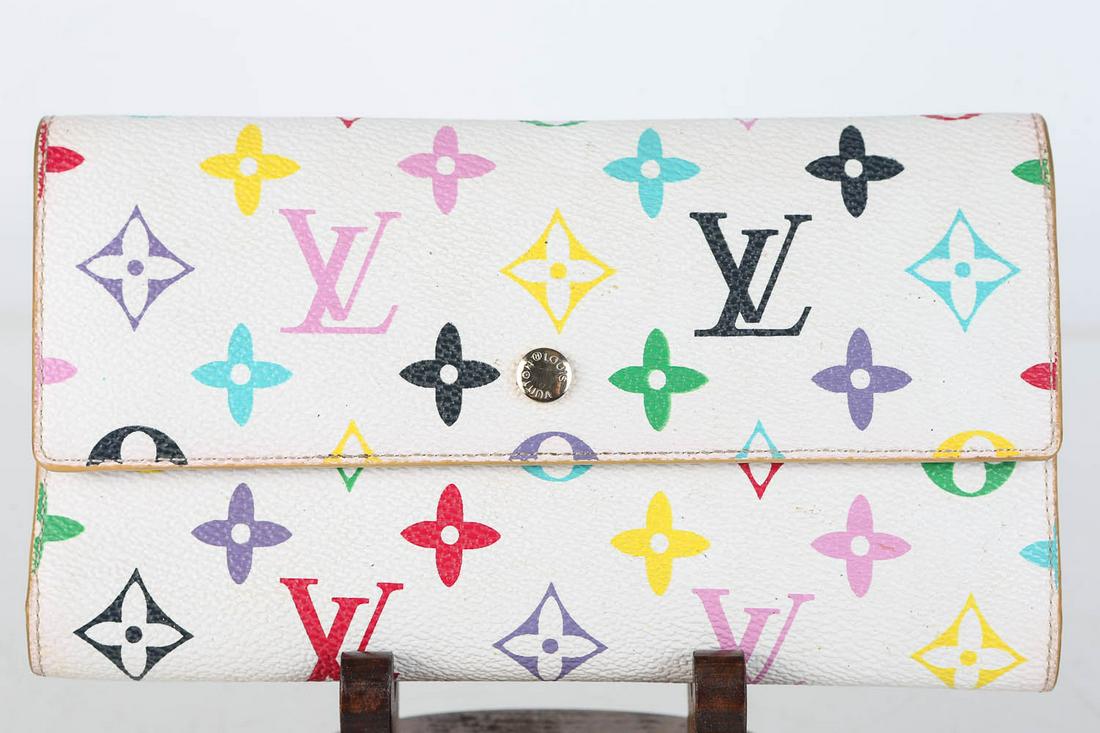 Louis Vuitton Style Wallet (1 of 5)