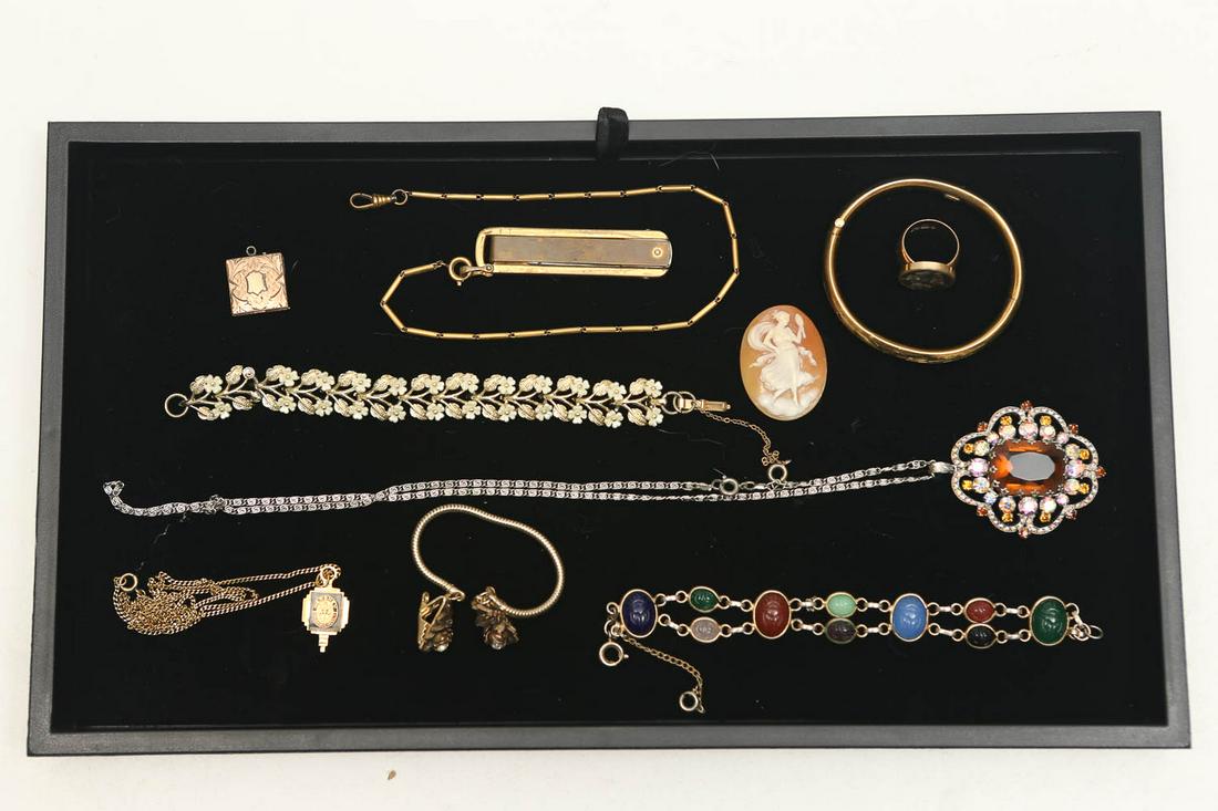 Quality Costume Jewelry (1 of 8)