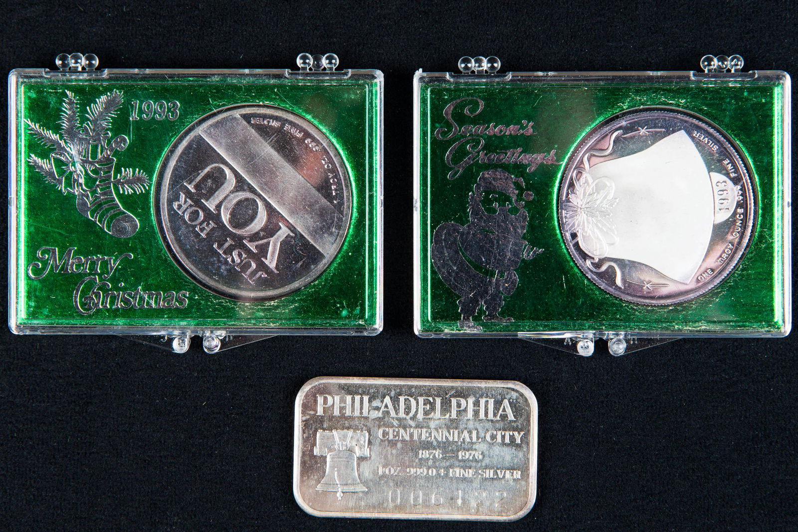 2 1 Troy Ounce Christmas Coins and 1 oz Silver Bar (1 of 2)