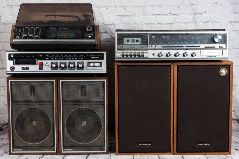 Vintage Sound Design Stereo System