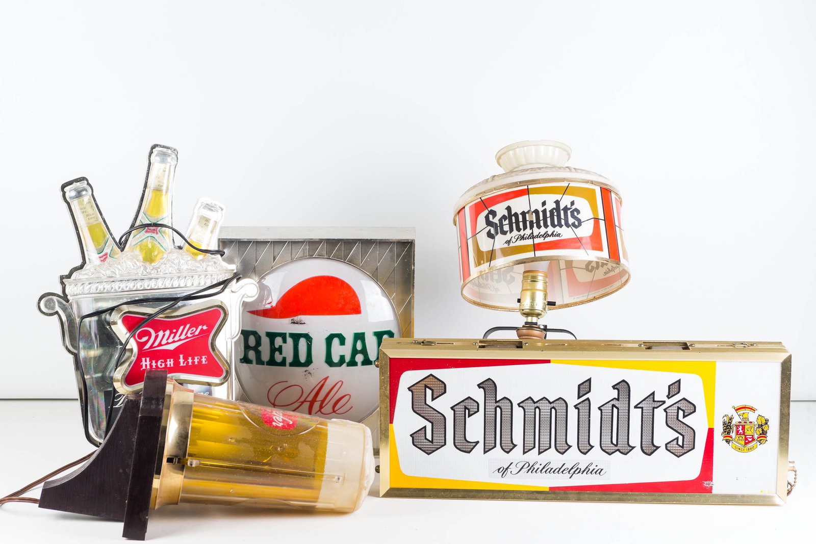 Advertising Beer Lights: Lot includes Schmidt's two sided beer light (18.5" across), a Schmidt's beer wall light, a Miller beer light, a Schaefer beer mug light (handle is detached), and a Red Cap beer sign