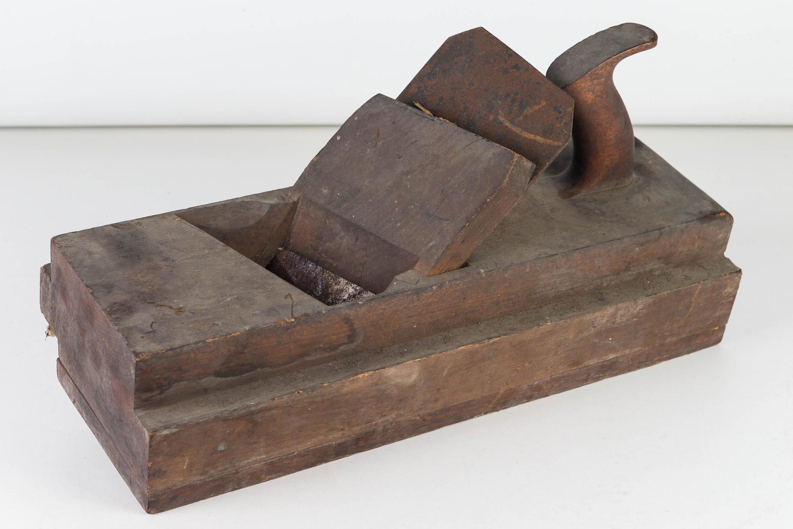 Block Plane, 19th C: Item measures 19"L x 6"W. Retains original blade and handle is in good condition.