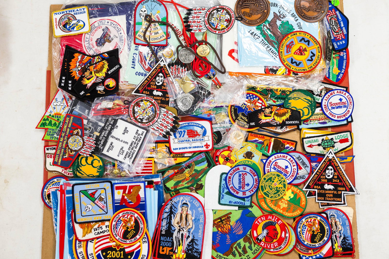 Boy Scout Patches and Related: Boy Scout patches and related. Approximately 100 pieces.